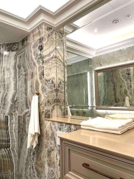 Studio Apartment In The Center Of Riga Bagian luar foto