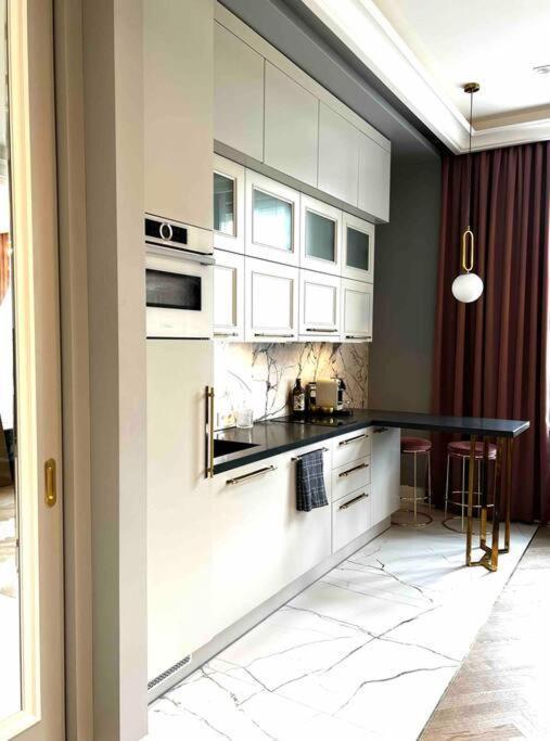 Studio Apartment In The Center Of Riga Bagian luar foto